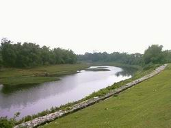 Khổ như dân vùng hành lang thoát lũ